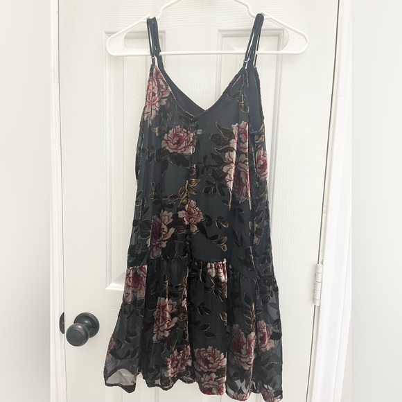 American Eagle Outfitters Sleeveless Velvet Dress - Picture 1 of 2